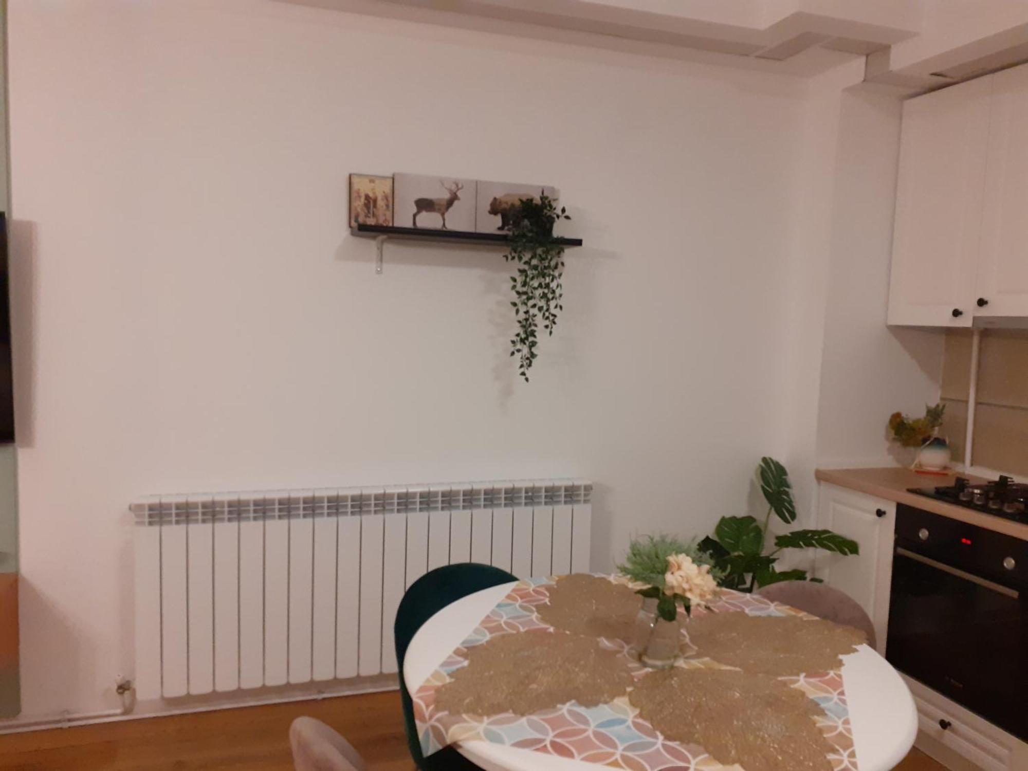 The Flower Clabucet Studio Predeal Luaran gambar
